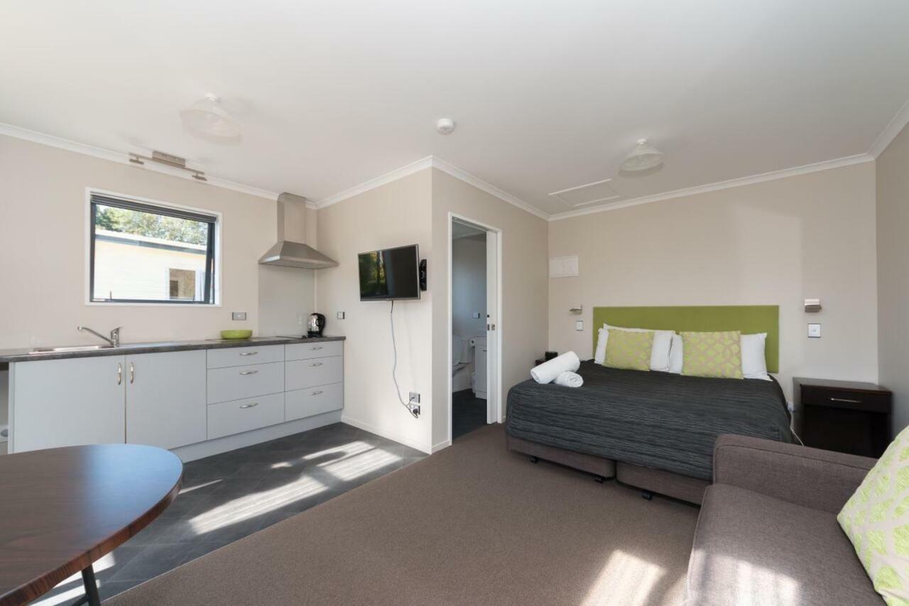 Timaru Top 10 Holiday Park Exterior photo
